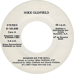single_shadow_on_the_wall_es_b-105.606_pr_aside