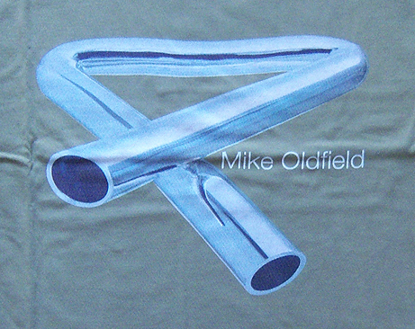 t-shirt_then_and_now3_lead_detail