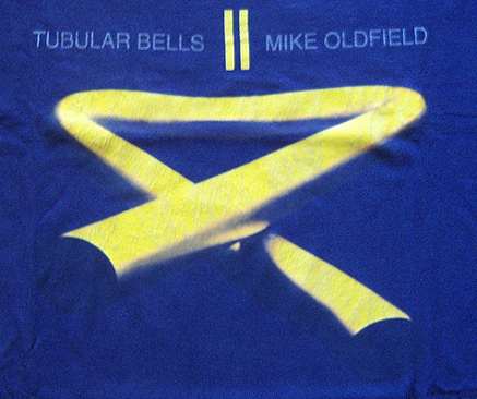 t-shirt_tubular_bells_ii3_lead_detail
